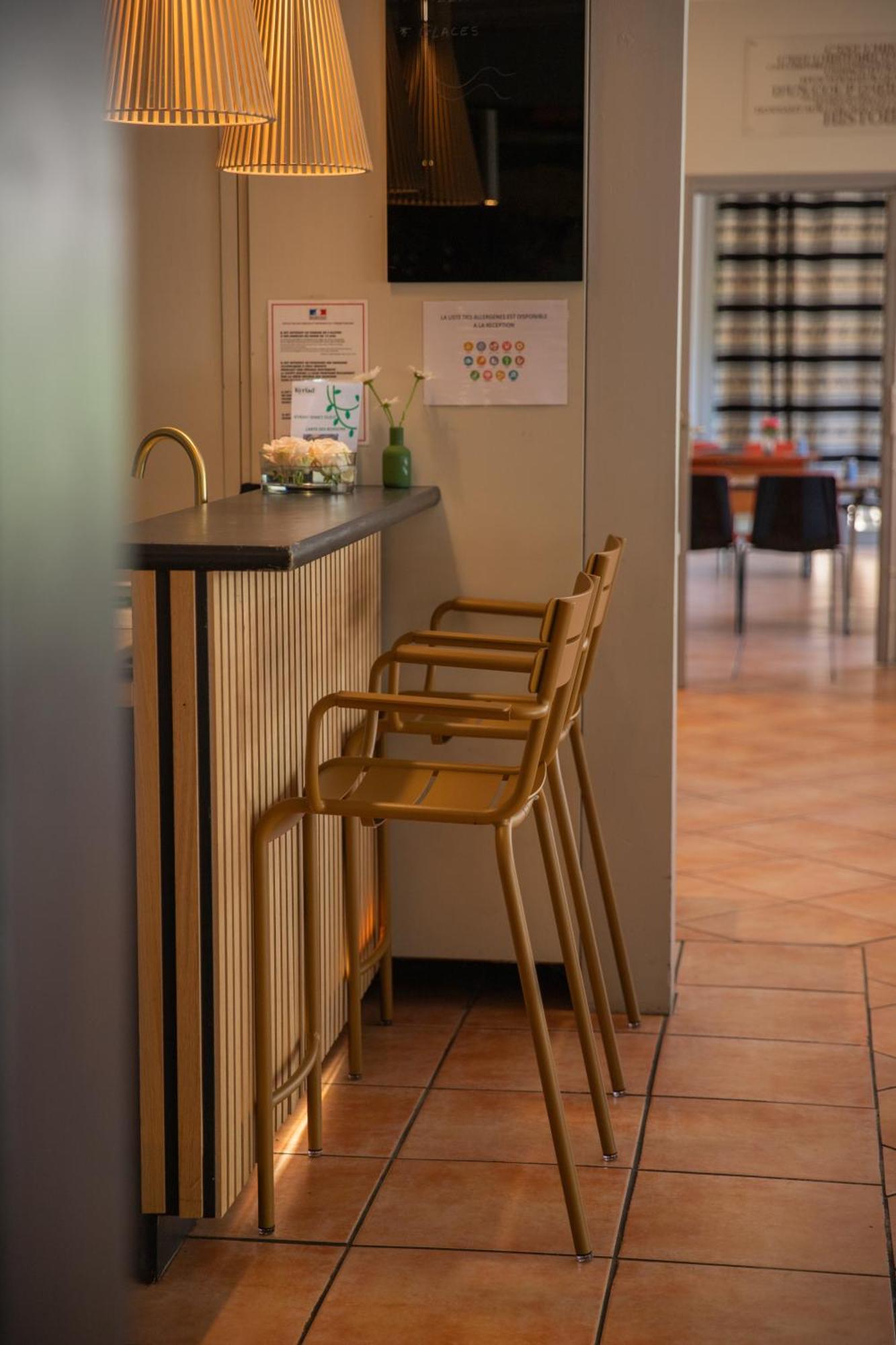 Kyriad Nimes Ouest A9 Exterior foto